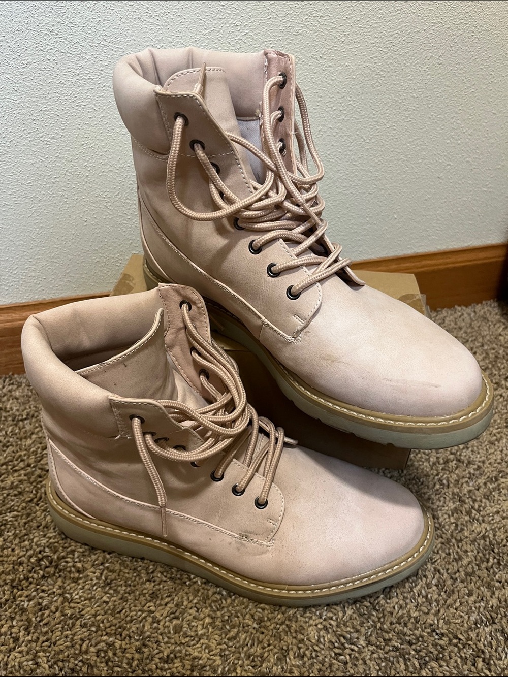 Women’s Lace-Up Casual Boots in Light Pink